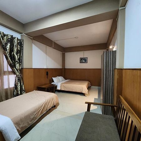 Hotel The Oak Tavang Kültér fotó