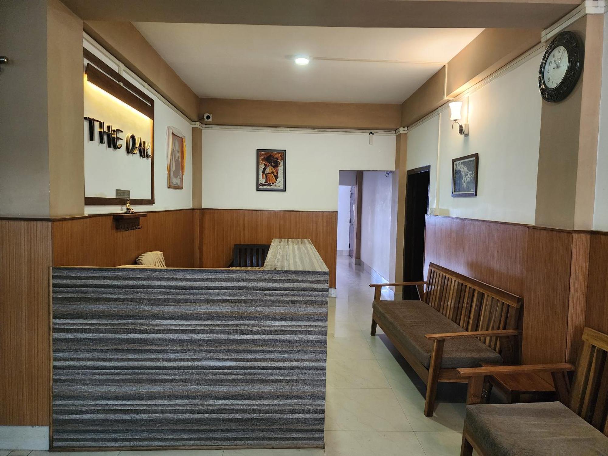 Hotel The Oak Tavang Kültér fotó