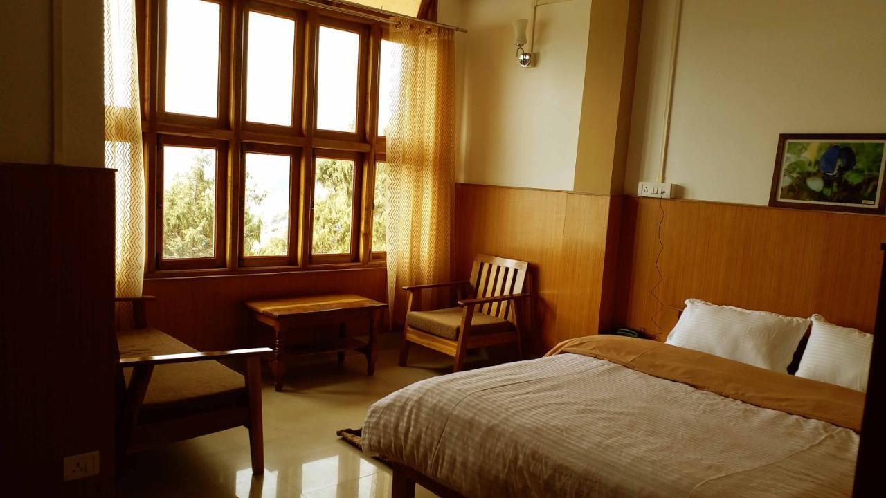 Hotel The Oak Tavang Kültér fotó
