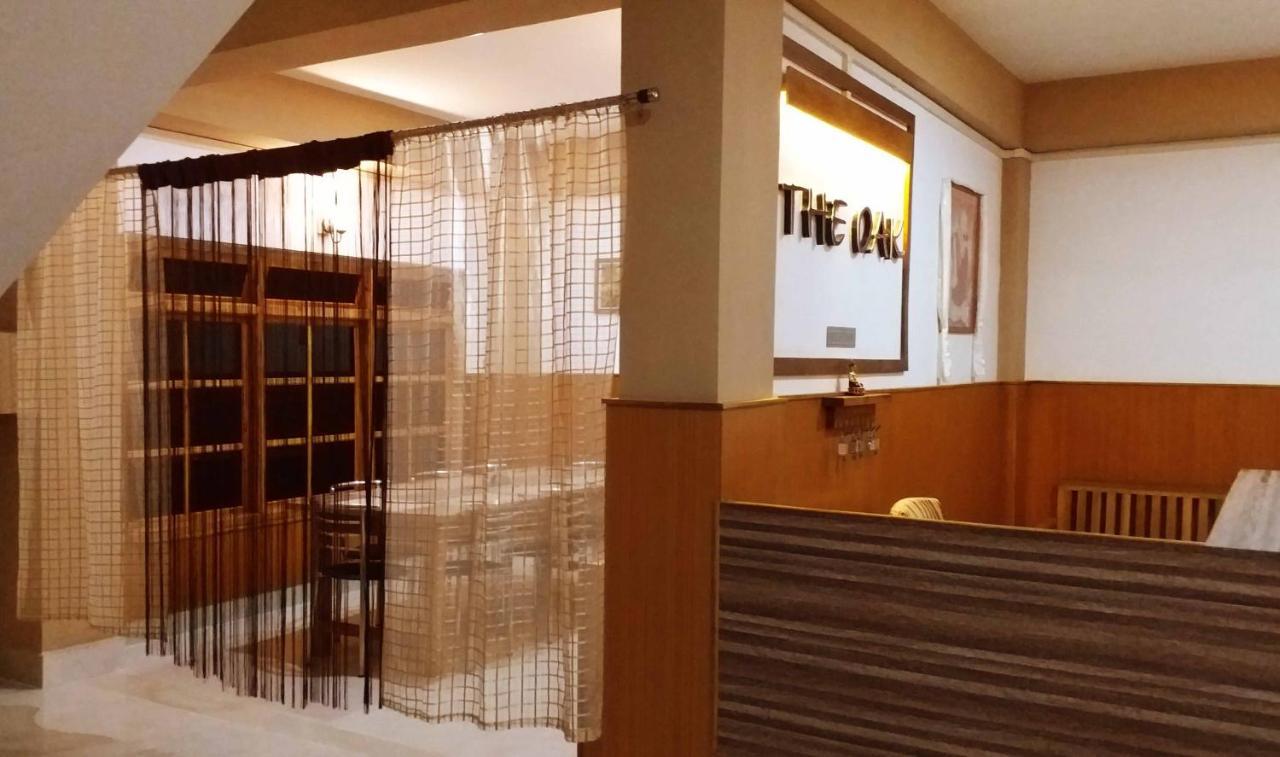 Hotel The Oak Tavang Kültér fotó